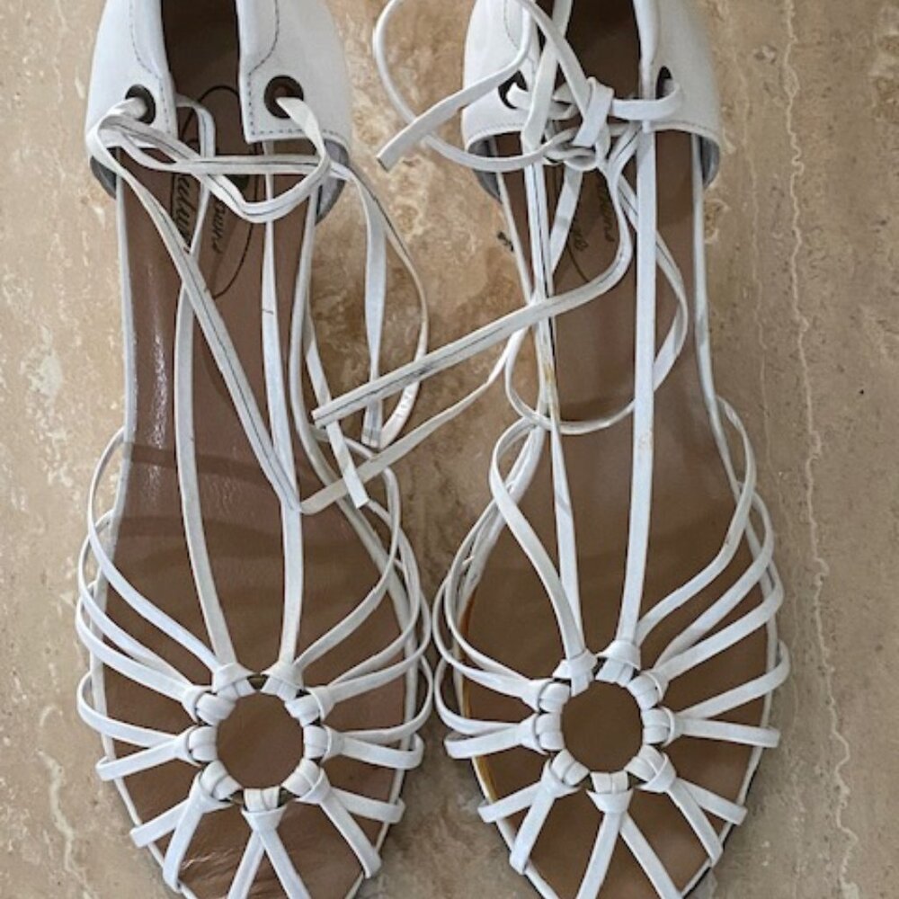 Ladies shoes